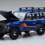 Toyota Land Cruiser 60 Blu Con Parti Opzionali Kyosho 1:18 - image 2 of 11