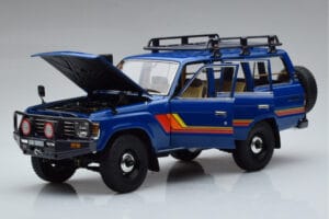 Toyota Land Cruiser 60 Blu Con Parti Opzionali Kyosho 1:18 08956XBL Pressofusione — immagine 2 di 11