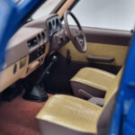 Toyota Land Cruiser 60 Blu Con Parti Opzionali Kyosho 1:18 - image 10 of 11