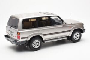 Toyota Land Cruiser HDJ80 Beige Metallizzato Otto 1:18 OT438 Resina — immagine 2 di 6