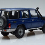 Toyota Land Cruiser J76 Blu Almost Real 1:18 - image 3 of 7