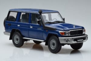 Toyota Land Cruiser J76 Blu Almost Real 1:18 870101 Pressofusione — immagine 5 di 7
