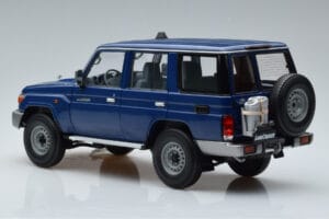 Toyota Land Cruiser J76 Blu Almost Real 1:18 870101 Pressofusione — immagine 6 di 7