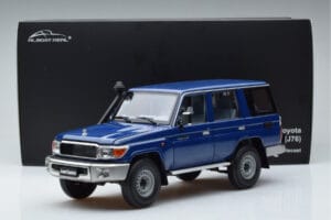 Toyota Land Cruiser J76 Blu Almost Real 1:18 870101 Pressofusione — immagine 7 di 7