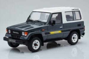 Toyota Land Cruiser LJ73 Grigio Otto 1:18 OT437