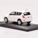 Toyota RAV4 XA30 Bianco Minichamps 1:43 - image 3 of 4