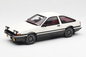 Toyota Sprinter Trueno AE86 Bianco Otto 1:18 OT444B