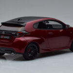 Toyota GR Yaris Rosso Otto 1:18 - image 2 of 6