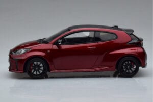 Toyota GR Yaris Rosso Otto 1:18 OT1003 Resina — immagine 3 di 6
