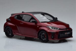 Toyota GR Yaris Rosso Otto 1:18 OT1003 Resina — immagine 4 di 6