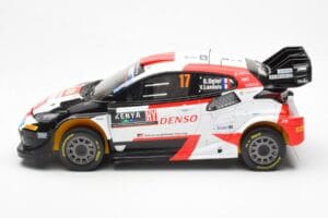Toyota GR Yaris Rally1 #17 S. Ogier / V. Landais Safari Rally Kenya 2023 IXO 1:18 18RMC173A Pressofusione — immagine 3 di 6