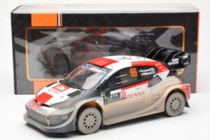 Toyota GR Yaris Rally1 #69 K. Rovanpera / J. Halttunen Safari Rally Kenya 2023 Dirty Version IXO 1:18 18RMC173B Pressofusione — immagine 6 di 6
