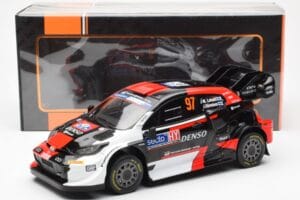 Toyota GR Yaris Rally1 #97 J-M. Latvala / J. Hanninen Rally Finland 2023 IXO 1:18 18RMC174B Pressofusione — immagine 6 di 6