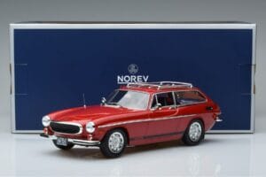 Volvo 1800 ES Rosso Norev 1:18 188723 Pressofusione — immagine 7 di 7