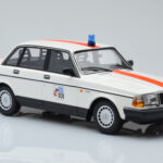 Volvo 240 GL Polizia Belgio Minichamps 1:18 - image 4 of 6
