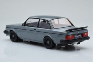 Volvo 240 Turbo Grigio IXO 1:18 18CMC089 Pressofusione — immagine 5 di 6
