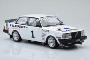 Volvo 240 Turbo IPS Racing Blaupunkt #1 P. Stureson DTM Zolder 1986 IXO 1:18 18RMC106 Pressofusione — immagine 4 di 6
