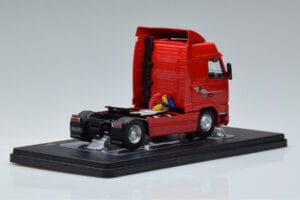 Volvo FH12 Rosso IXO 1:43 TR123 Pressofusione — immagine 2 di 6