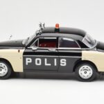 Volvo P121 Polizia Revell 1:18 8904 - image 4 of 8