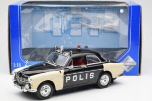 Volvo P121 Polizia Revell 1:18 8904 Pressofusione — immagine 8 di 8