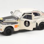 Volvo PV 544 Rally Revell 1:18 8922 - image 2 of 8