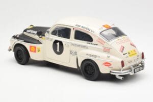 Volvo PV 544 Rally Revell 1:18 8922 Pressofusione — immagine 7 di 8