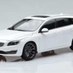 Volvo V60 D3 Crystal Bianco FAW 1:18