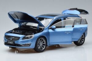 Volvo V60 D3 Power Blu FAW 1:18 9430839 Pressofusione — immagine 2 di 7
