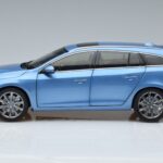 Volvo V60 D3 Power Blu FAW 1:18 9430839 Pressofusione - image 4 of 7