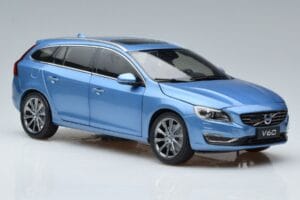 Volvo V60 D3 Power Blu FAW 1:18 9430839 Pressofusione — immagine 5 di 7