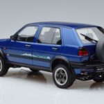 Volkswagen Golf Country Mk2 Blu Otto 1:18 OT973 Resina - image 5 of 6