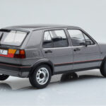 Volkswagen Golf GTI Mk2 Grigio MCG 1:18 - image 2 of 6