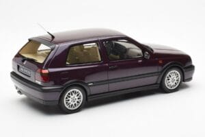 Volkswagen Golf Mk3 VR6 Syncro Viola Scuro Perla Otto 1:18 OT1052 Resina — immagine 2 di 6