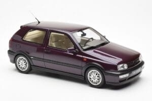 Volkswagen Golf Mk3 VR6 Syncro Viola Scuro Perla Otto 1:18 OT1052 Resina — immagine 4 di 6
