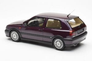 Volkswagen Golf Mk3 VR6 Syncro Viola Scuro Perla Otto 1:18 OT1052 Resina — immagine 5 di 6
