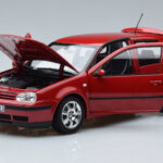 Volkswagen Golf Mk4 Rosso Norev 1:18 - image 2 of 7