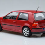 Volkswagen Golf Mk4 Rosso Norev 1:18 - image 6 of 7