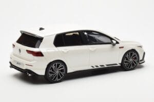 Volkswagen Golf GTI Mk8 Clubsport Bianco Otto 1:18 OT986 Resina — immagine 2 di 6