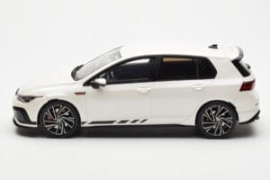 Volkswagen Golf GTI Mk8 Clubsport Bianco Otto 1:18 OT986 Resina — immagine 3 di 6