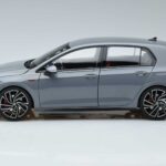 Volkswagen Golf GTI Mk8 Norev 1:18 188590 Pressofusione - image 4 of 7