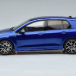 Volkswagen Golf Mk8 R Blu Otto 1:18 - image 3 of 6
