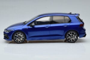 Volkswagen Golf Mk8 R Blu Otto 1:18 OT413 Resina — immagine 3 di 6