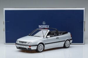 Volkswagen Golf Mk3 Cabriolet Argento Norev 1:18 188468 Pressofusione — immagine 6 di 6