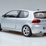 Volkswagen Golf GTI Mk5 Pirelli Edition Argento Norev 1:18 188425 Pressofusione - image 6 of 7