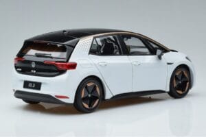 Volkswagen ID.3 Bianco FAW 1:18 ZVN000001WEI Pressofusione — immagine 3 di 7
