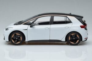 Volkswagen ID.3 Bianco FAW 1:18 ZVN000001WEI Pressofusione — immagine 4 di 7