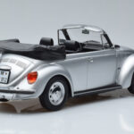 Volkswagen Beetle 1303 Cabriolet Argento Norev 1:18 - image 2 of 6