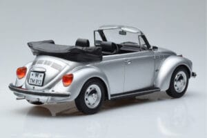 Volkswagen Beetle 1303 Cabriolet Argento Norev 1:18 188530 Pressofusione — immagine 2 di 6