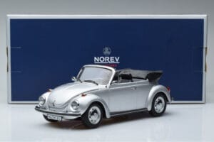 Volkswagen Beetle 1303 Cabriolet Argento Norev 1:18 188530 Pressofusione — immagine 6 di 6