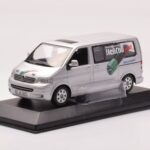Volkswagen Multivan T5 Argento Heli Coil Edition Minichamps 1:43 - image 2 of 4